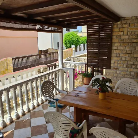 Apartments Tuka Near The Beach Vir Exterior photo
