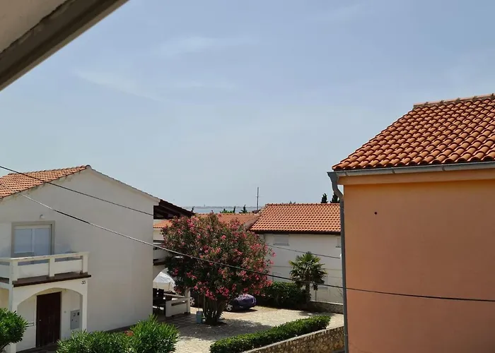 Apartments Tuka Near The Beach