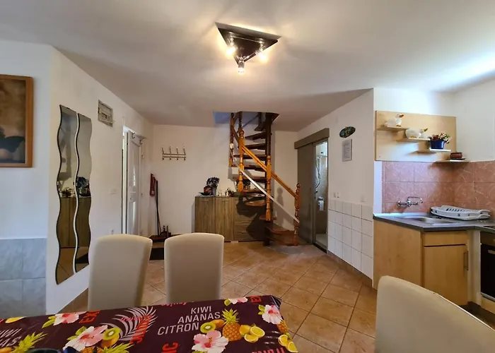 Apartments Tuka Near The Beach